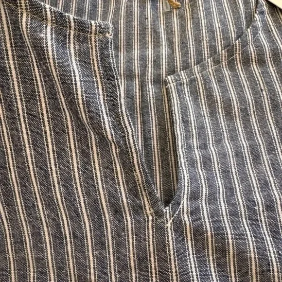 Free the Roses-NWT-Long Sleeve-Plunge Neckline- Embroidered Sleeves-Mini Puff- L - Picture 6 of 11